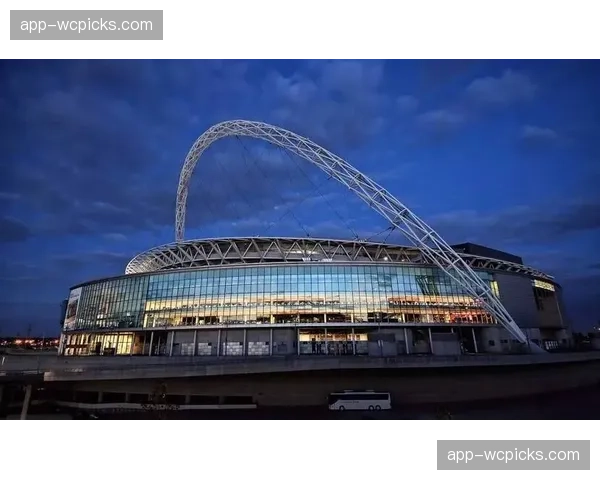 托特纳姆热刺宣布训练基地扩建计划,新增现代化医疗中心 托特纳姆热刺宣布训练基地扩建计划,新增现代化医疗中心