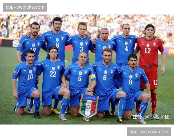 意大利成为首支连续三届无缘世界杯的前冠军球队,创造尴尬纪录 意大利成为首支连续三届无缘世界杯的前冠军球队,创造尴尬纪录